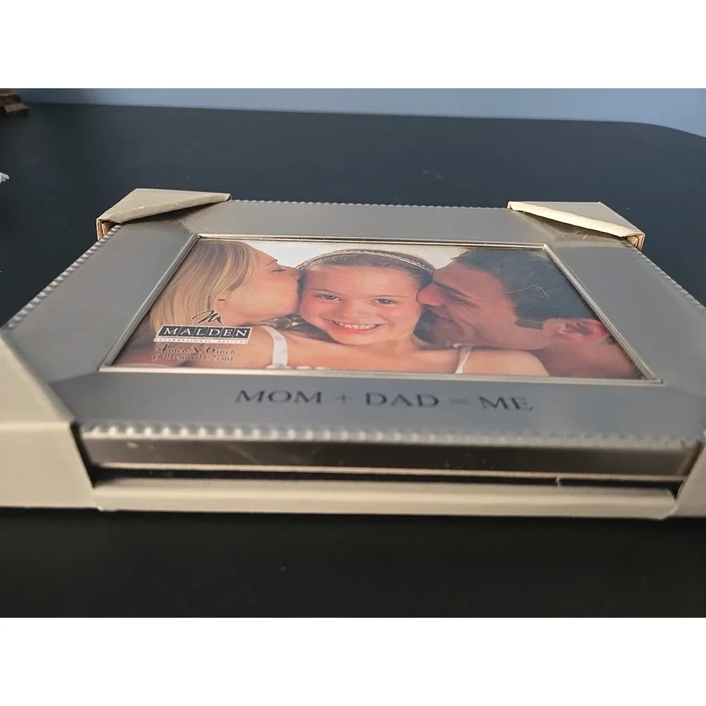 NIB Malden International Designs Mom Dad‎ And Me Picture Frame (4
